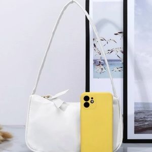 SHEIN Girls Faux Leather Minimalist Baguette Bag